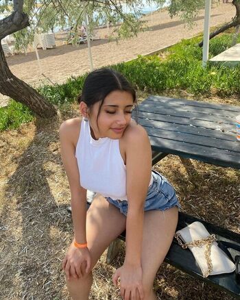 Full leaked Ela kavak private photo