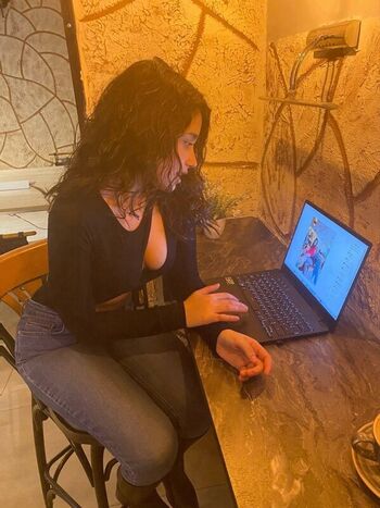 Full leaked Ela kavak page private photo