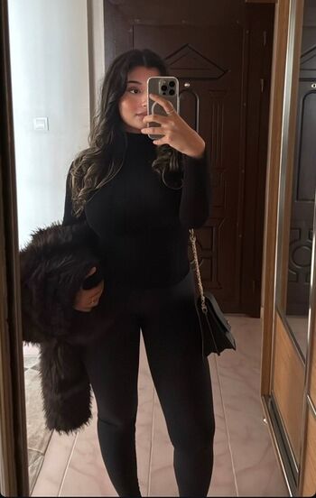 Full leaked Ela kavak page private photo