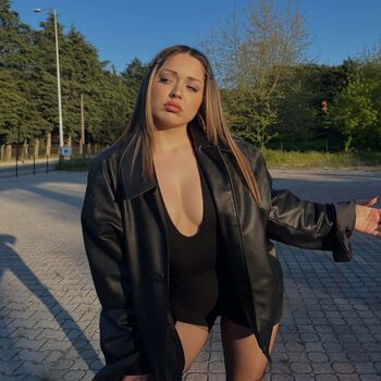 Full leaked Elanur private onlyfans photo