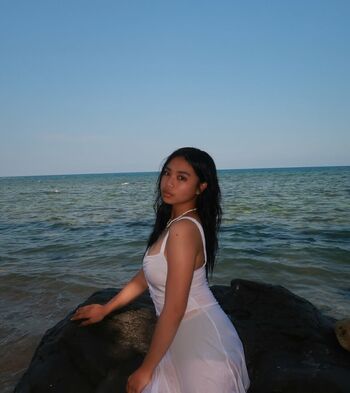 Full leaked Elara lyyy private photo