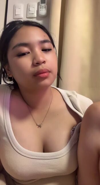 Full leaked Elara lyyy private photo