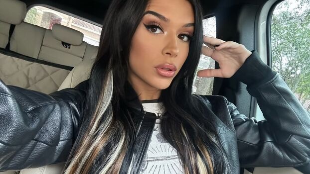 Full leaked Elayna black private photo