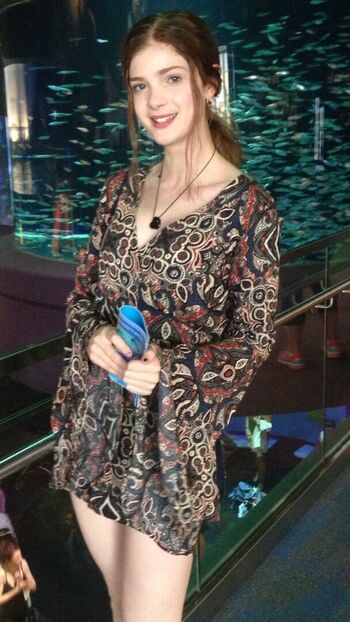 Full leaked Elena kampouris private photo