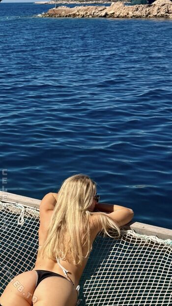 Full leaked Elena stxx private onlyfans photo