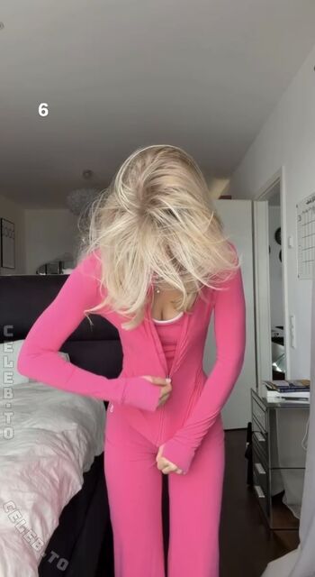 Full leaked Elena zoe private onlyfans photo