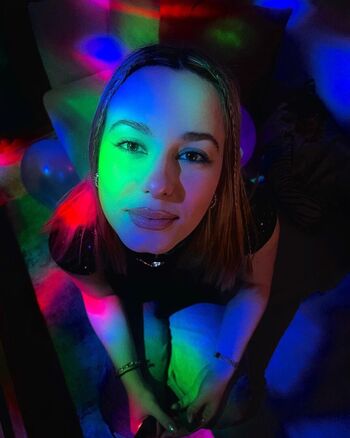 Full leaked Elenalagou private onlyfans photo