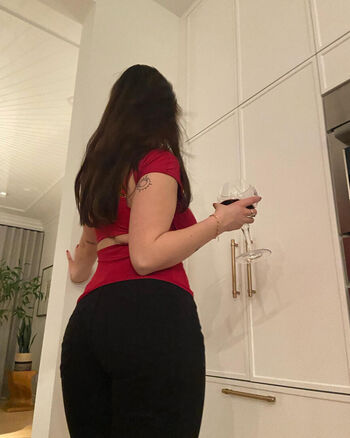 eleni brunelle