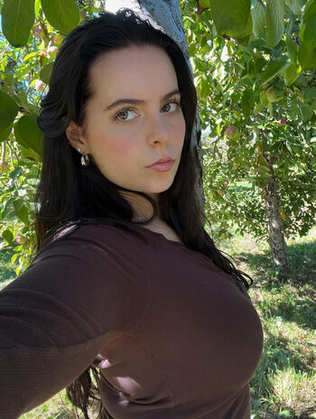 eleni brunelle
