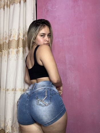 Full leaked Elenveron private photo