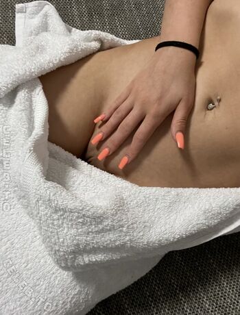 Full leaked Eleyumina private photo