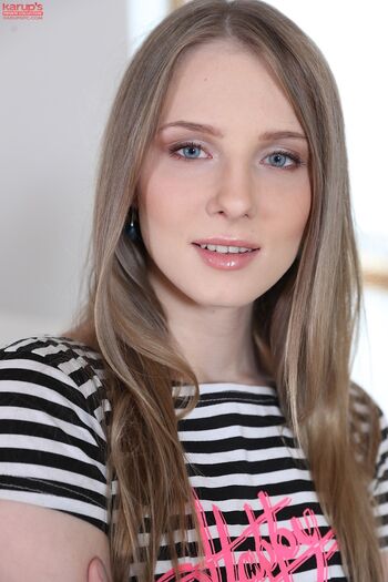 Full leaked Elfya bonte page private onlyfans photo