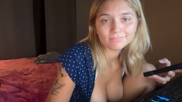 Full leaked Elielieliy private photo