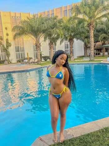 Full leaked Eliizabeth robinson page private onlyfans photo