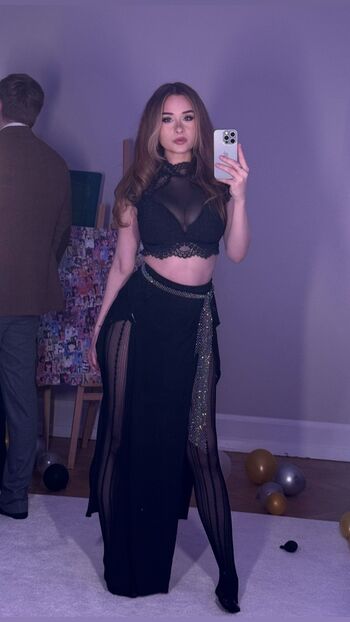 Full leaked Elina page private onlyfans photo