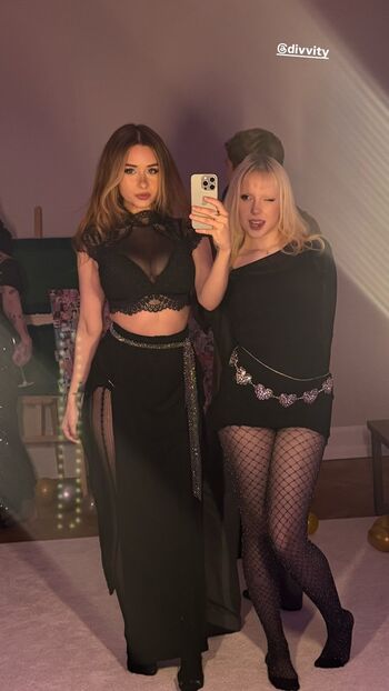 Full leaked Elina page private onlyfans photo