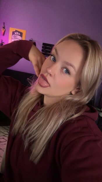 Full leaked Elinajasmin private photo