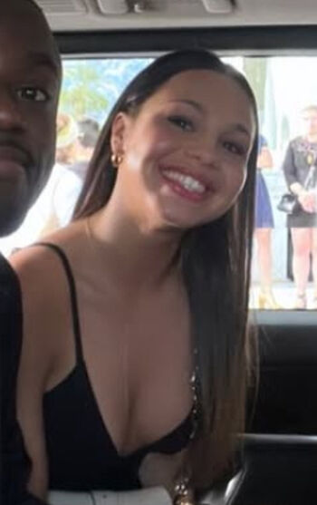 Full leaked Elise cm private photo