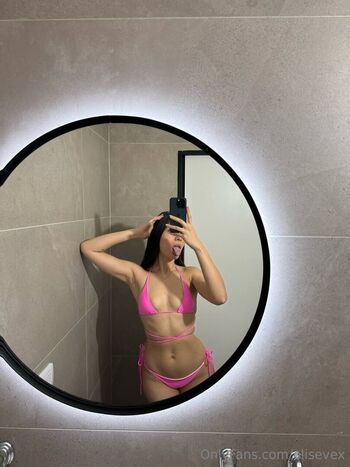 Full leaked Elise vex private onlyfans photo