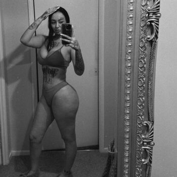 Full leaked Elise warren private photo