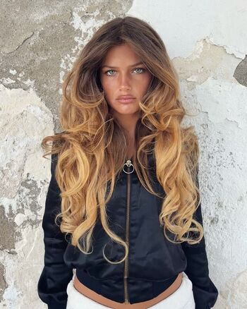 Full leaked Elise zecevic private onlyfans photo