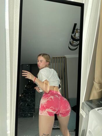 Full leaked Elisecandy private photo