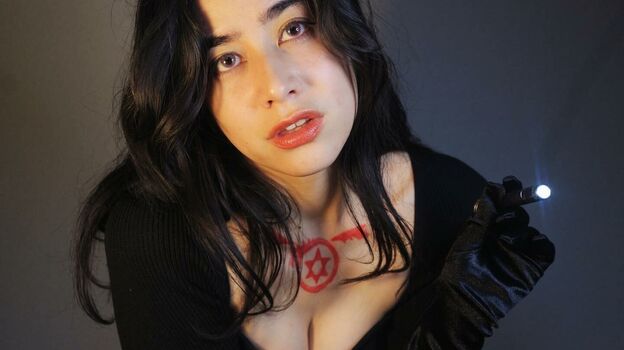 Full leaked Elisetran page private photo