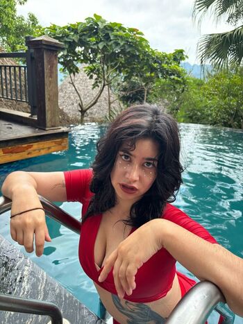 Full leaked Elisetran private photo