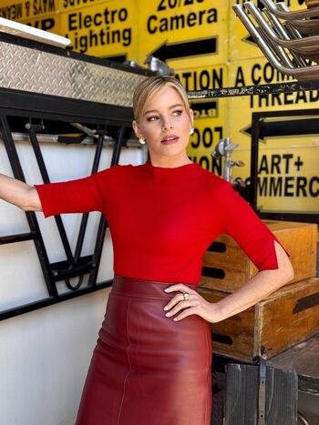 Full leaked Elizabeth banks private onlyfans photo