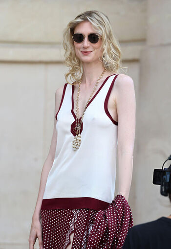 Full leaked Elizabeth debicki page private photo