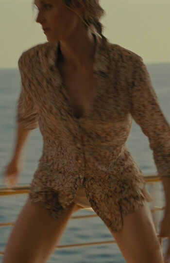 Full leaked Elizabeth debicki page private photo