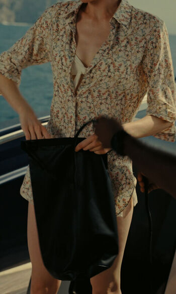 Full leaked Elizabeth debicki private photo