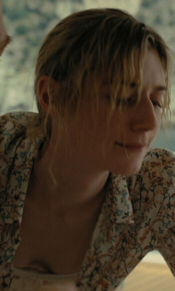Full leaked Elizabeth debicki private photo