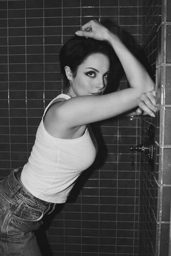 Full leaked Elizabeth gillies page private onlyfans photo