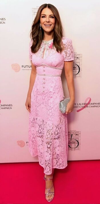 Full leaked Elizabeth hurley private photo