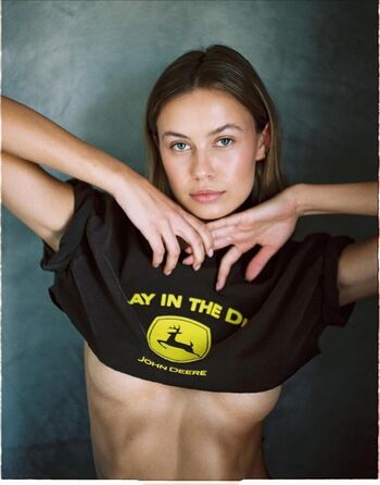 Full leaked Elizabeth jamrozy private photo