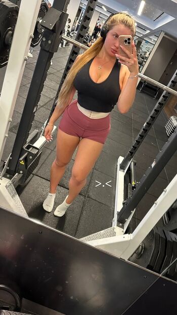 Full leaked Elizabeth m page private onlyfans photo