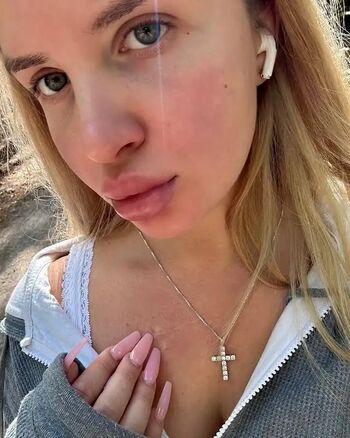 Full leaked Elizabeth m private onlyfans photo