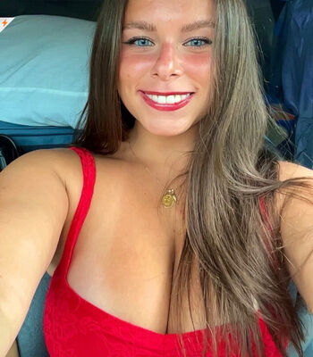 Full leaked Elizabeth owens page private photo