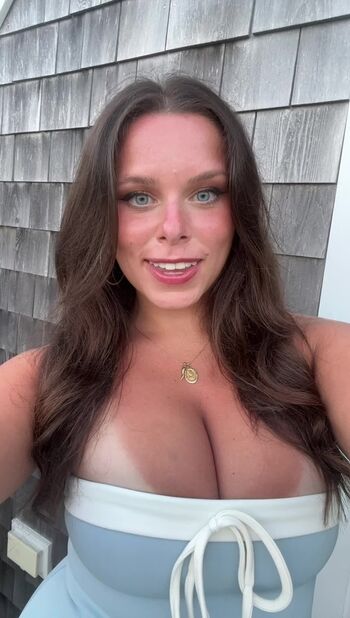 Full leaked Elizabeth owens page private photo