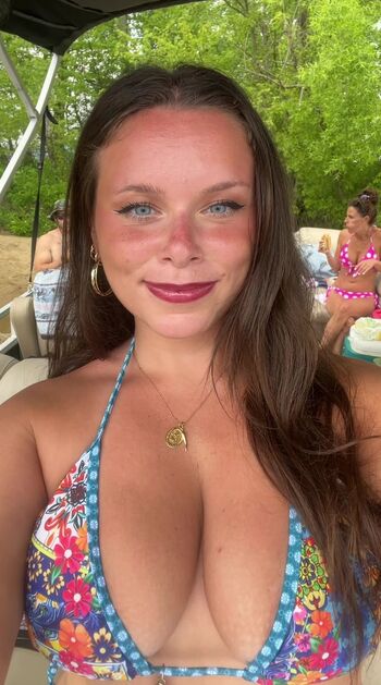 Full leaked Elizabeth owens page private photo