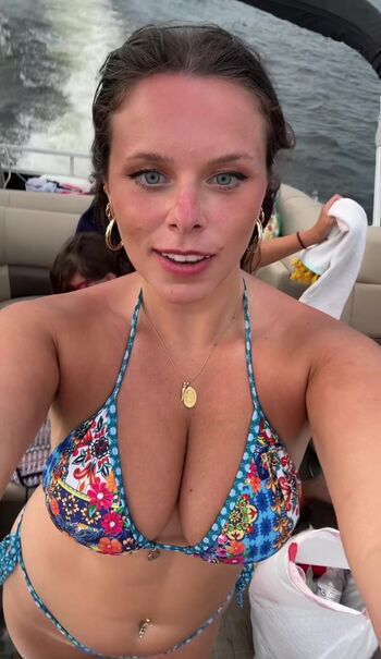 Full leaked Elizabeth owens page private photo