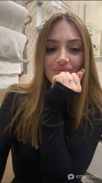 Full leaked Elizabeth tay private onlyfans photo