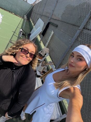 Full leaked Elizabeth turner private photo