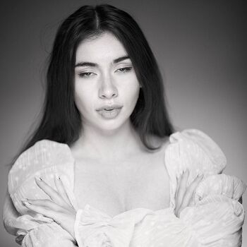 Full leaked Elizabeth vivo private photo