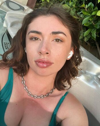 Full leaked Elizabeth vivo private photo