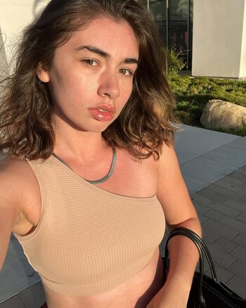 Full leaked Elizabeth vivo private photo