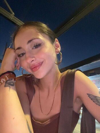 Full leaked Elizabethlynn page private onlyfans photo