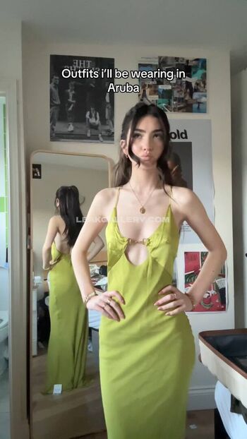 Full leaked Elizabrowne private photo