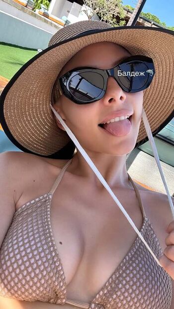 Full leaked Elizavetabom private photo